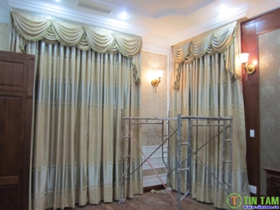 Rèm nữ hoàng nhà nhà chị Linh Quận 1