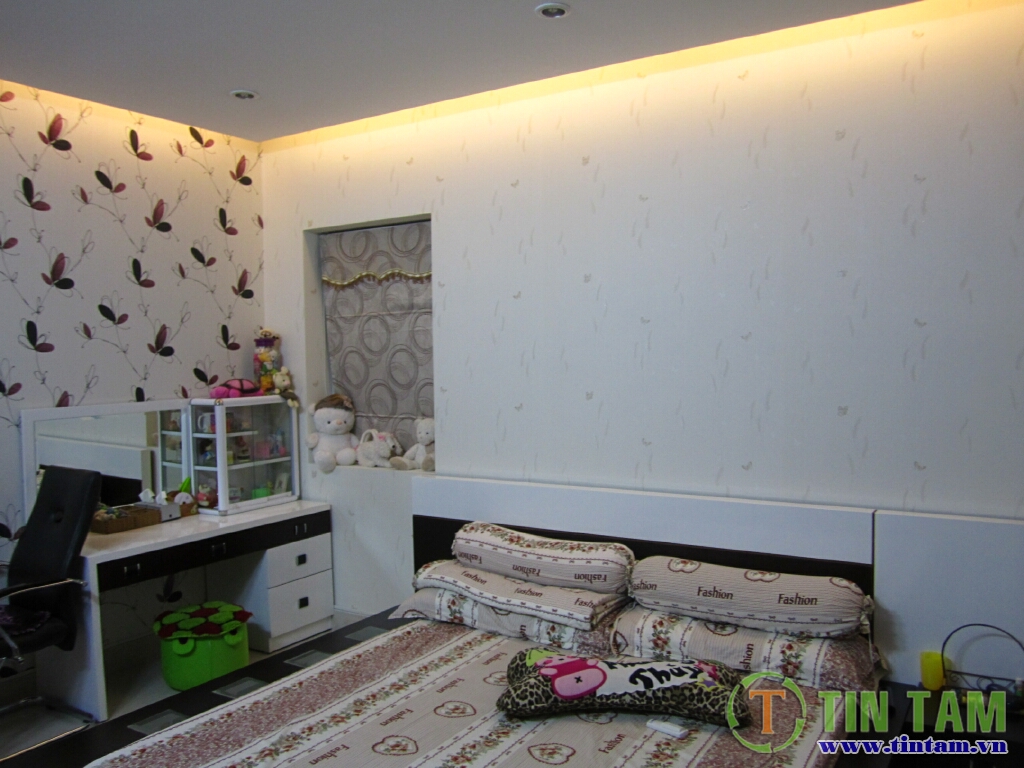 giấy dán tường phòng ngủ