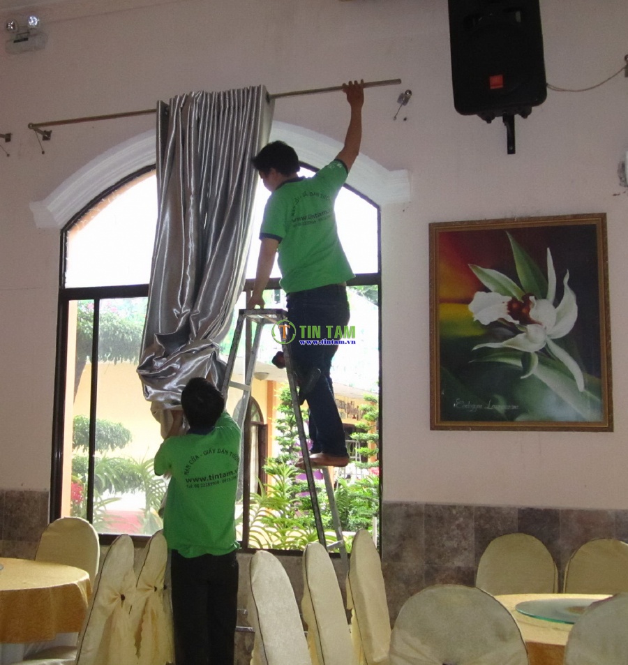 Ráp màn rèm cửa cực kỳ dễ tại tphcm