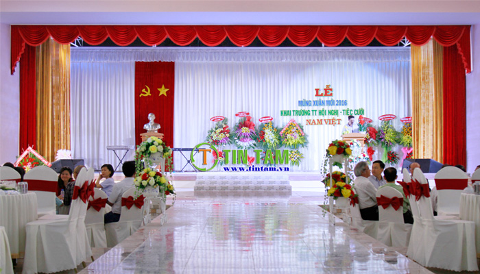 màn nữ hoàng cho sân khấu